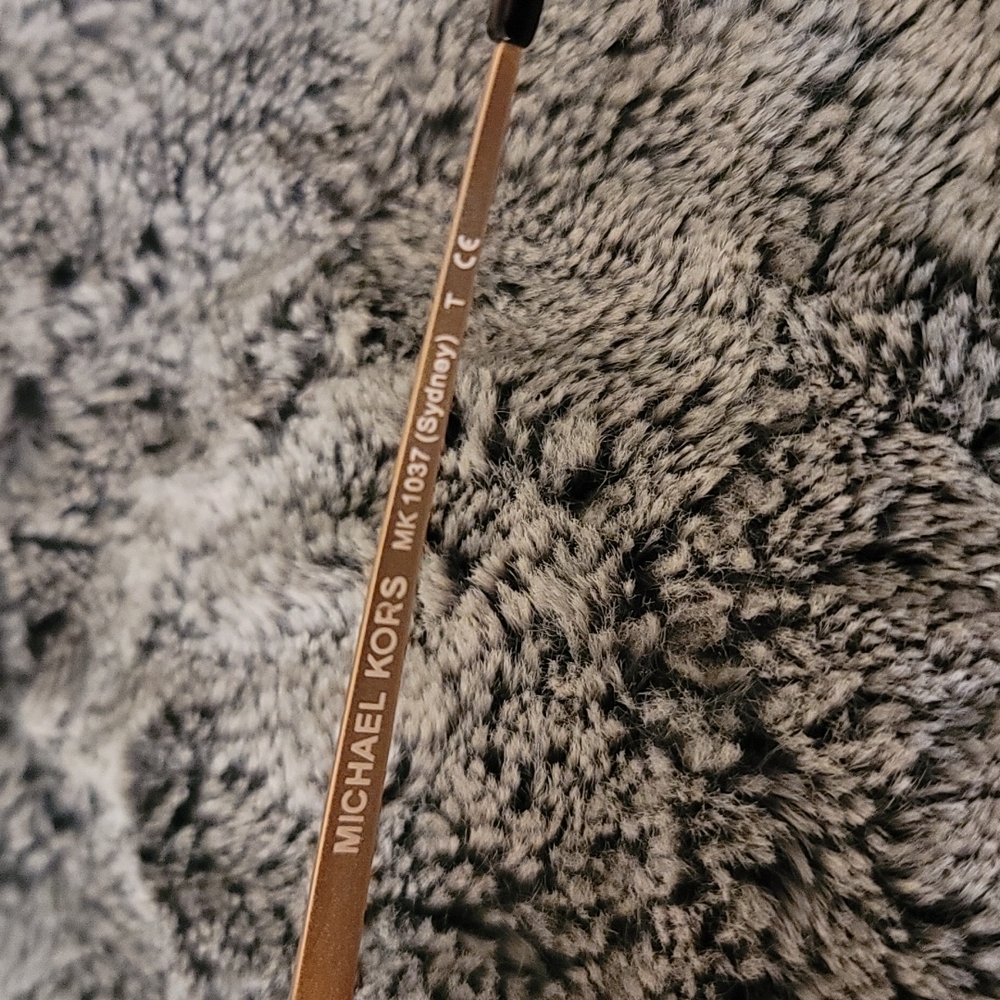 Michael kors sunglasses - Picture 4 of 5